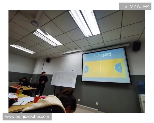 从战术分析到心理引导全面提升足球助教教学与实战指导水平